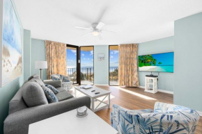 Expansive Oceanfront Balcony at The Summit w Pool